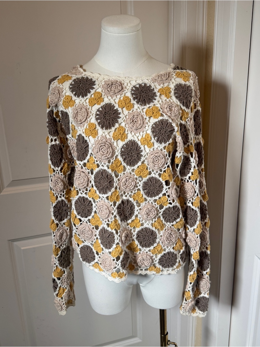 Express Tricot Sweater Womens S Small  Hand Knitted Crochet Floral Boho Vtg